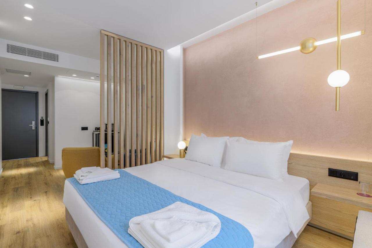 Acropolis Magenta Luxury
