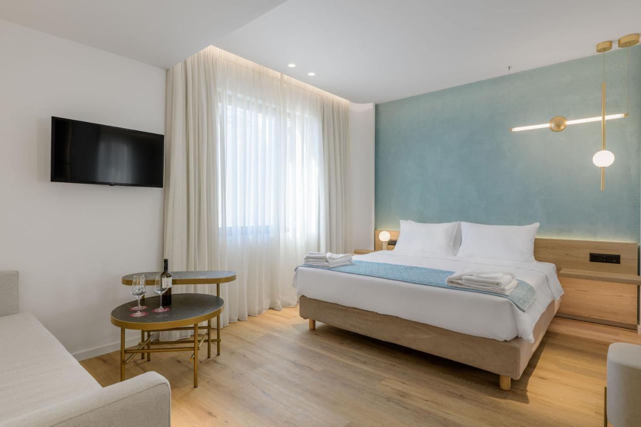 Acropolis Magenta Luxury 4*
